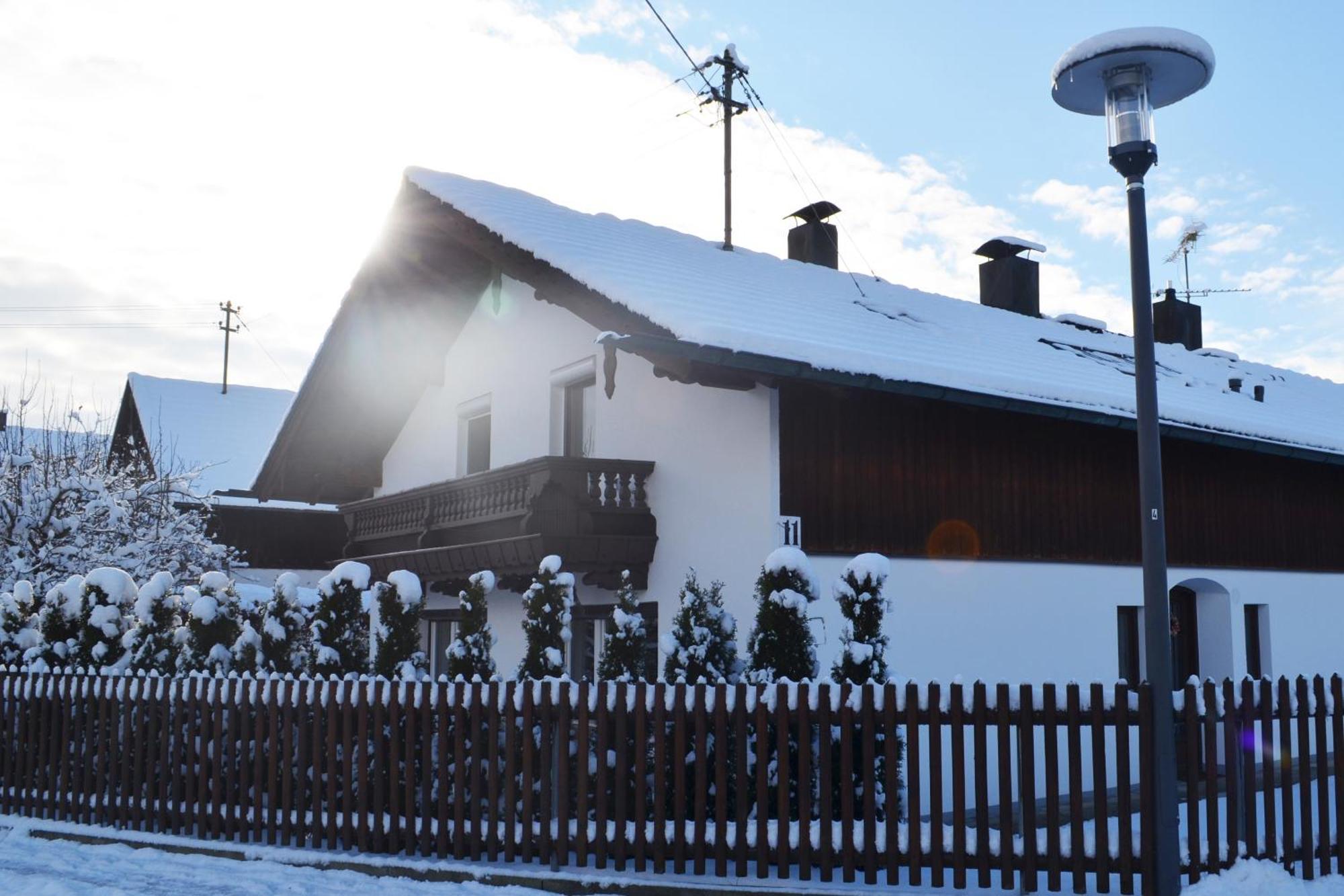 Ferienhaus Antdorfer Gartenglueck Ngoại thất bức ảnh